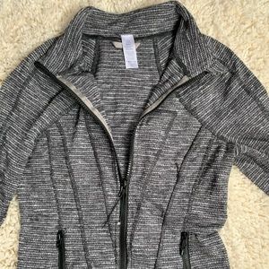 ivviva size 12 atheltic jacket (lululemon size 4)